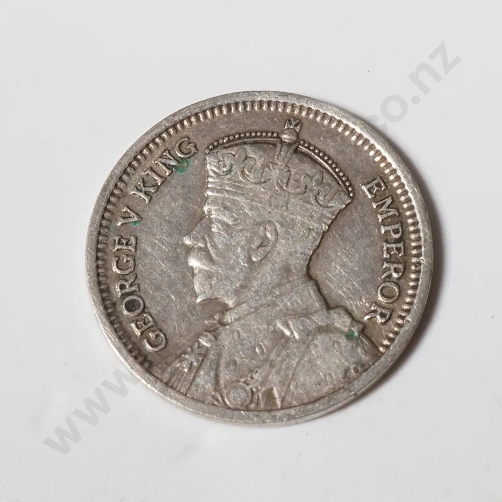 1935 New Zealand Threepence  Image 1++