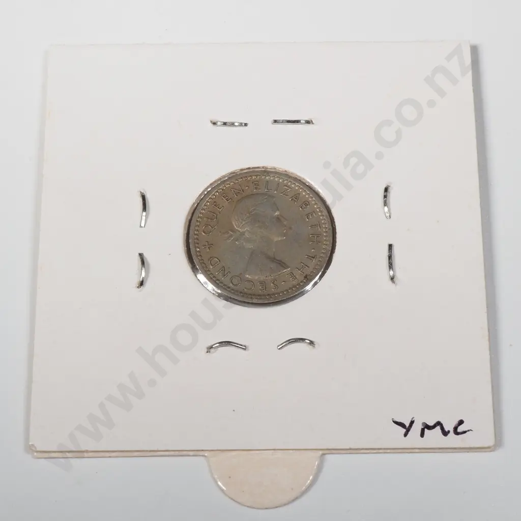 1956 No Shoulder Strap New Zealand Threepence  Image 1++