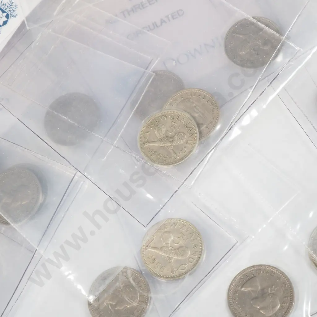 10 X 1956 New Zealand Threepence's - No Shoulder Strap Variety in Downies Packaging w Comparative Normal Coin - 20 Coins Image 1++