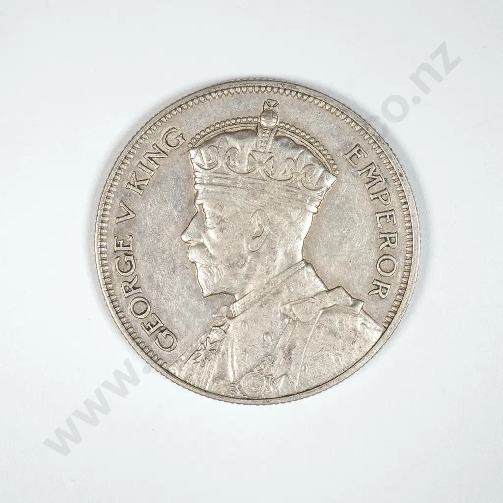 1933 New Zealand Half Crown - Better Grade  Image 1++