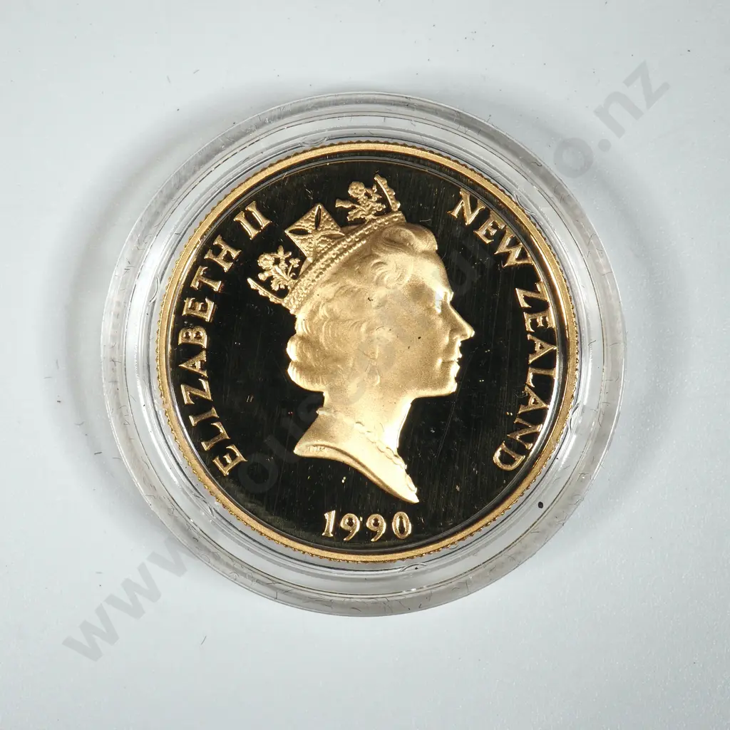 1990 New Zealand $150 Half Ounce Gold Coin  Image 1++