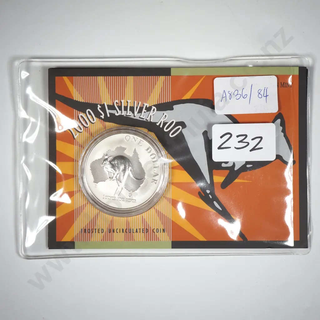 2000 Australia One Dollar One Ounce Silver Kangaroo Coin  Image 1++