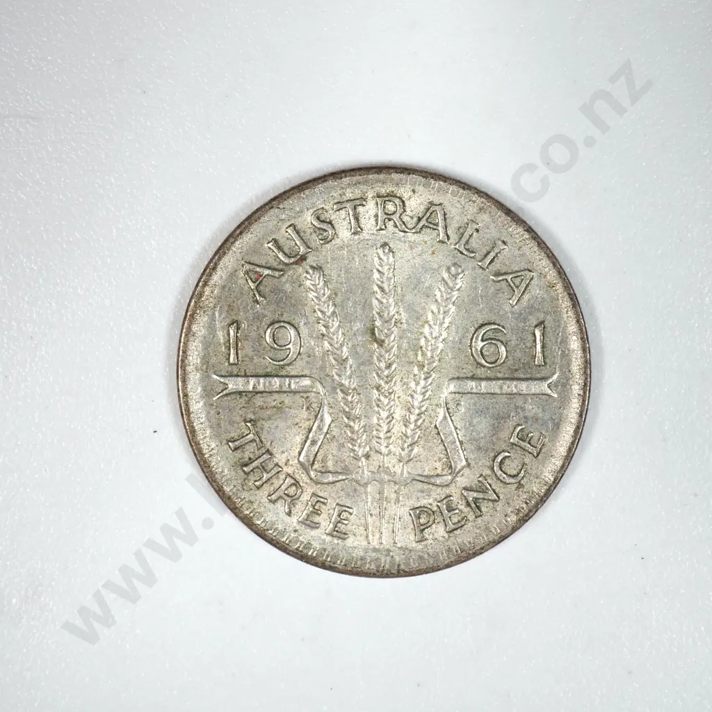 Large Assorted lot of 35 Australian Threepences Image 1++