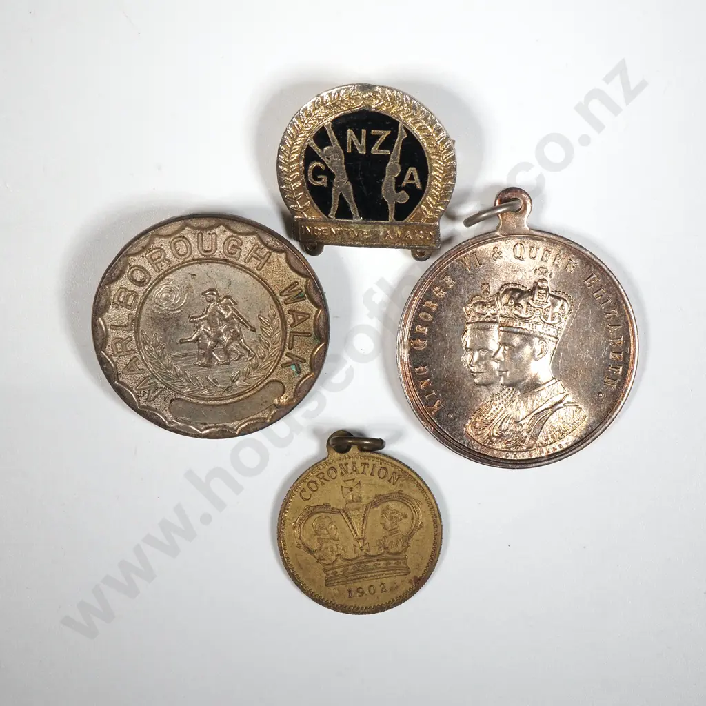 Assorted Lot of New Zealand Medallions & Medalettes  Image 1++