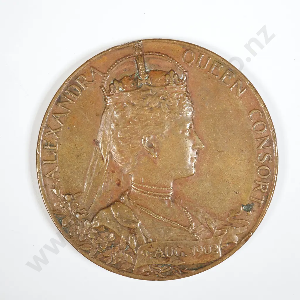 Large Bronze 1902 Coronation Medal  Image 1++