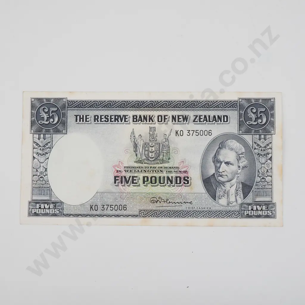 New Zealand Five Pound Fleming Banknote - Better Grade  Image 1++