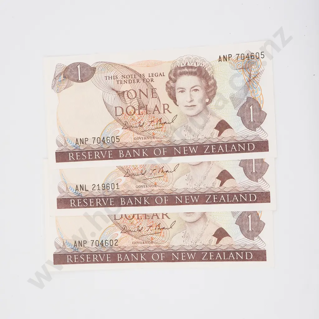 Three AUNC Brash One Dollar Banknotes  Image 1++