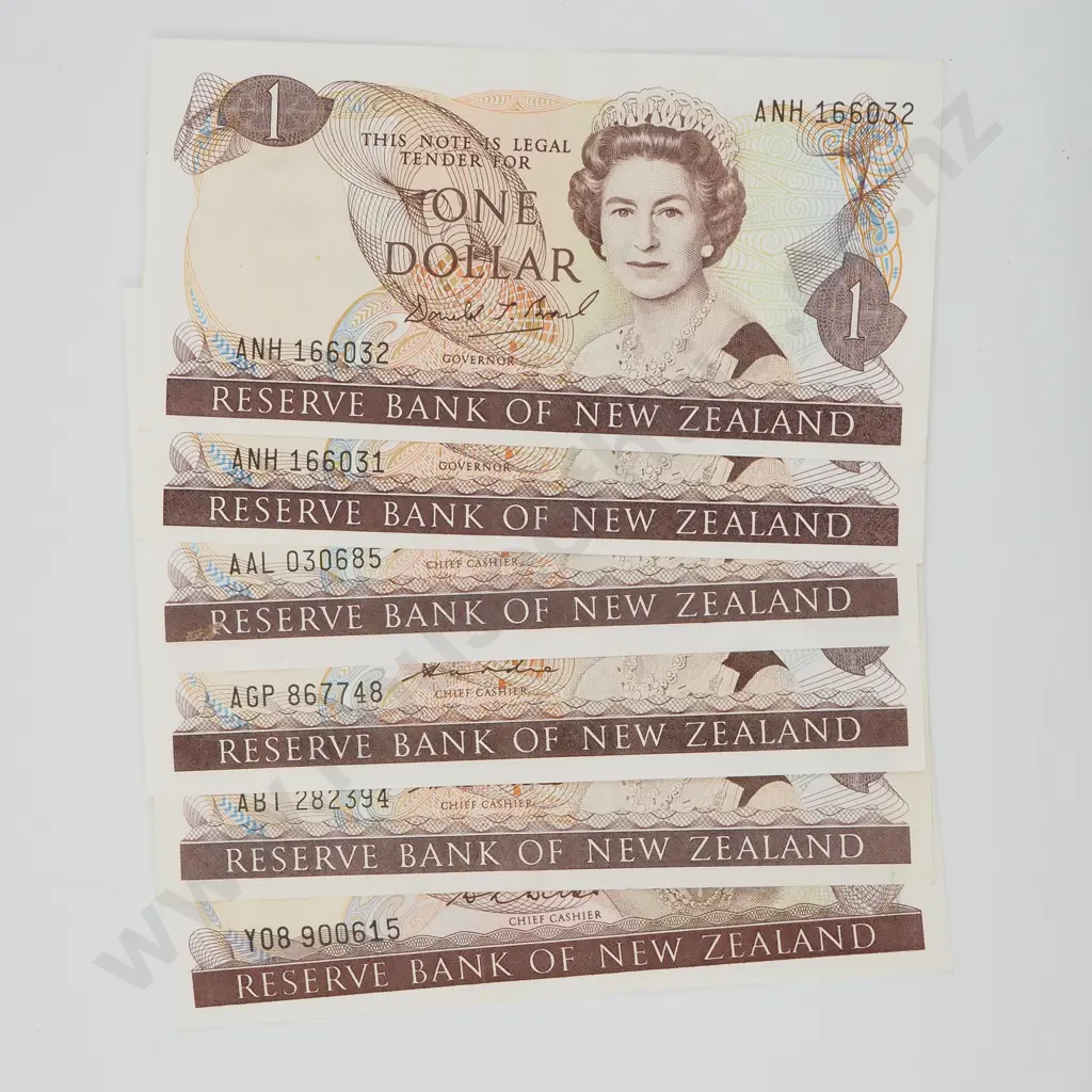 Six New Zealand One Dollar Banknotes - EF or Better - Various Signatures  Image 1++