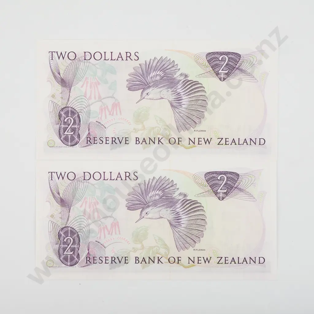 Consecutive Pair of AUNC Hardie Two Dollar Banknotes  Image 1++