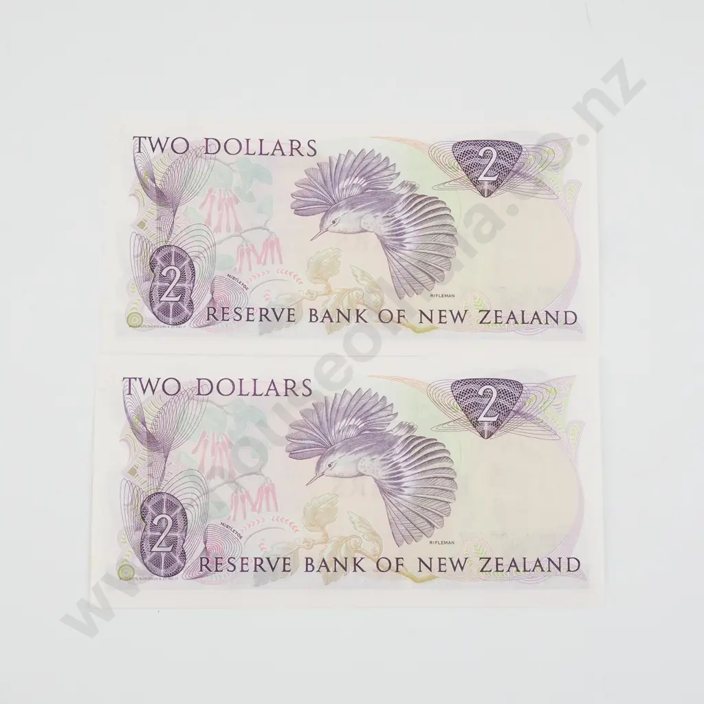 Consecutive Pair of AUNC Hardie Two Dollar Banknotes  Image 1++