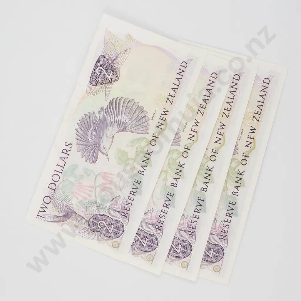 Consecutive Lot of Four AUNC Brash Two Dollar Banknotes Image 1++