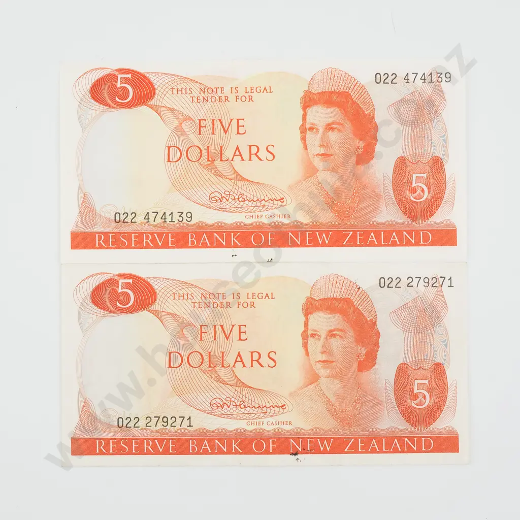 Two New Zealand Five Dollar Fleming Banknotes  Image 1++