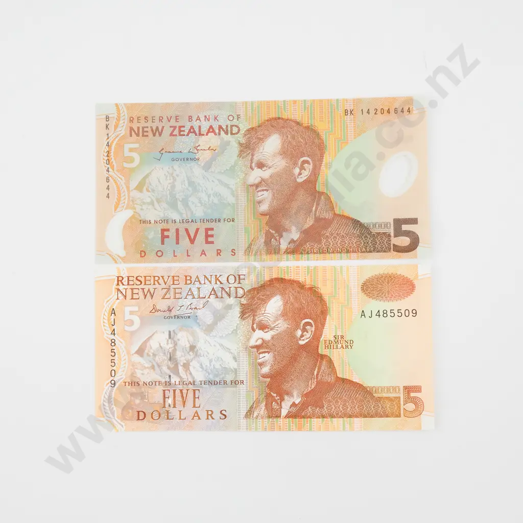 Two Brash Five Dollar Banknotes - 1 Polymer & 1 Paper - AUNC Image 1++