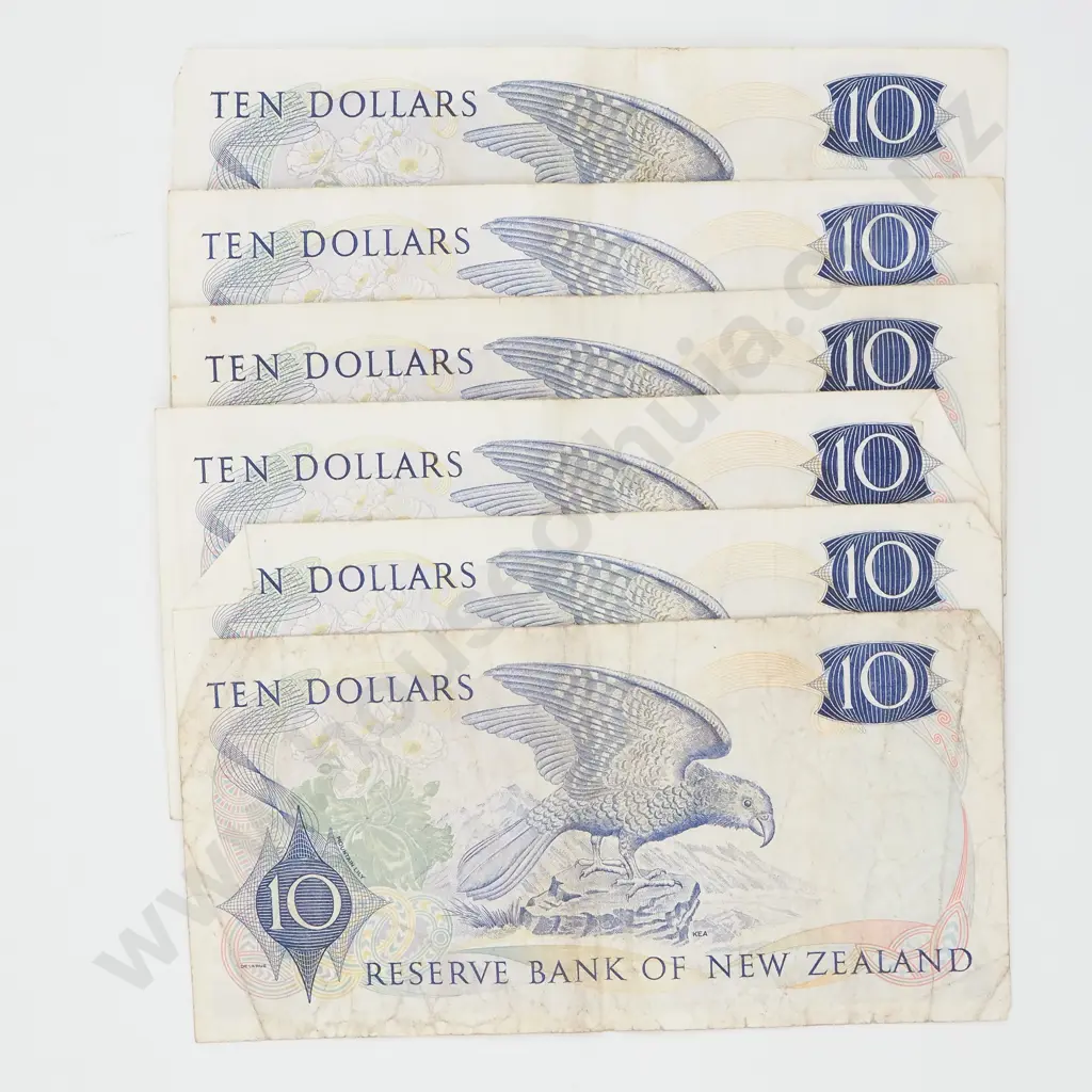 Six New Zealand Fleming 10 Dollar Banknotes  Image 1++