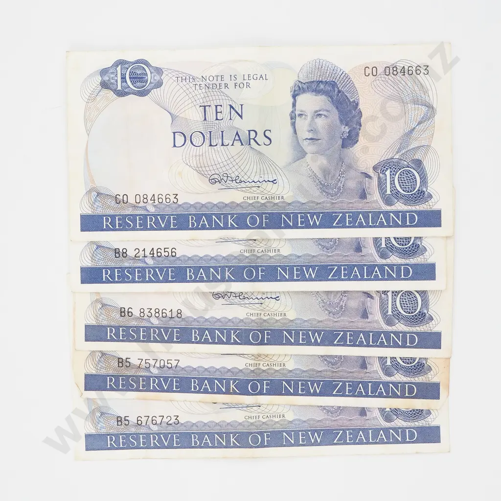 Five New Zealand Fleming 10 Dollar Banknotes  Image 1++