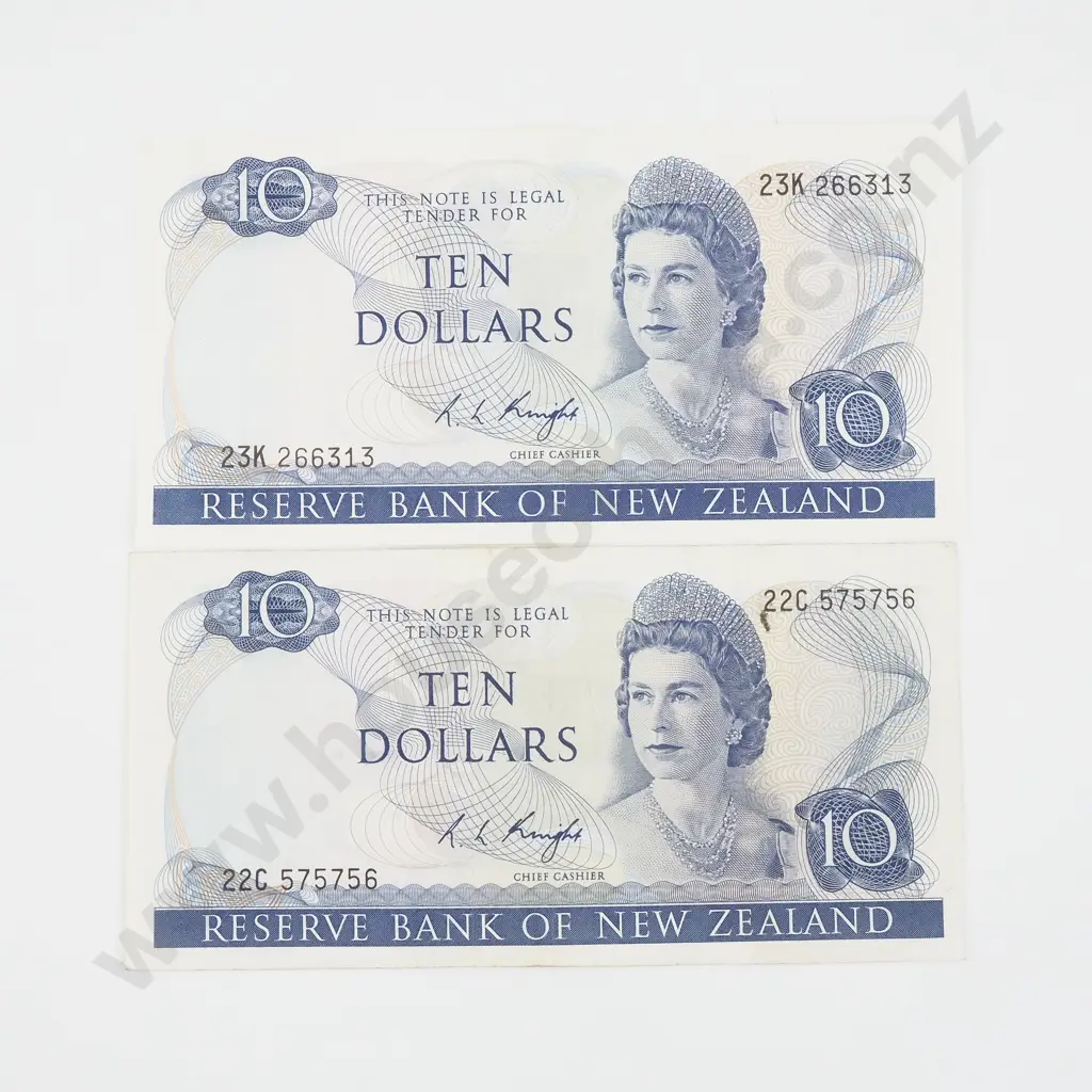Two New Zealand Knight Ten Dollar Banknotes  Image 1++