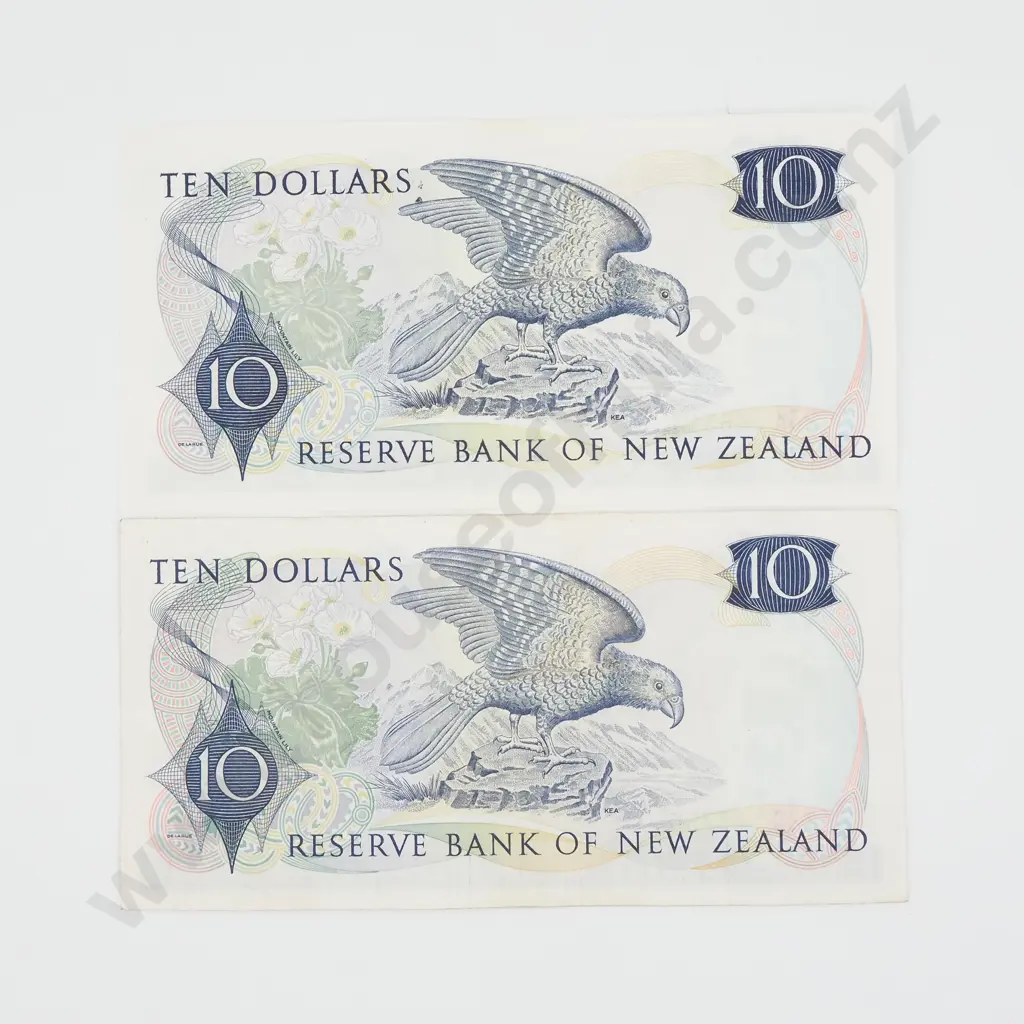 Two New Zealand Knight Ten Dollar Banknotes  Image 1++