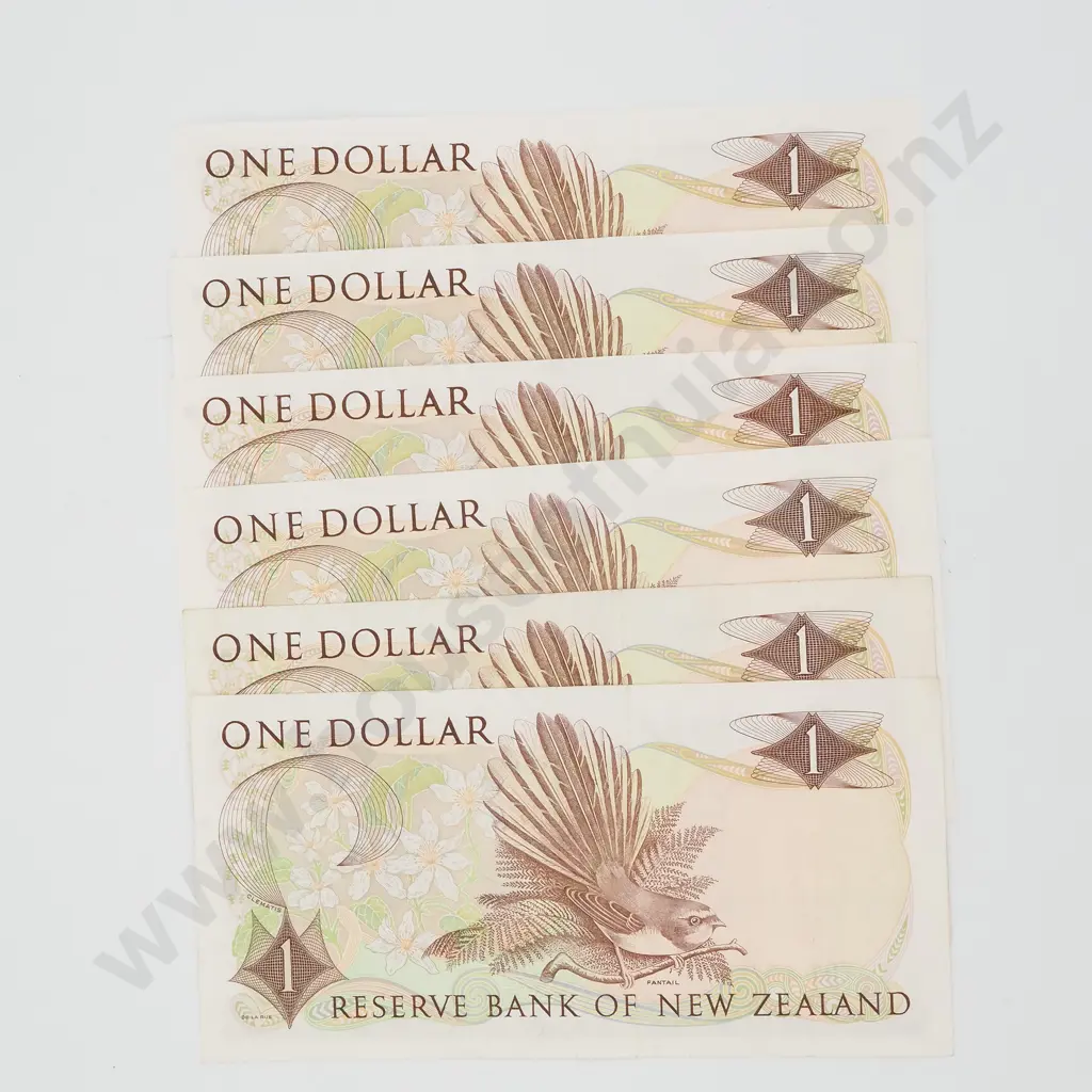 Six New Zealand One Dollar Knight Star Y91 Banknotes Image 1++