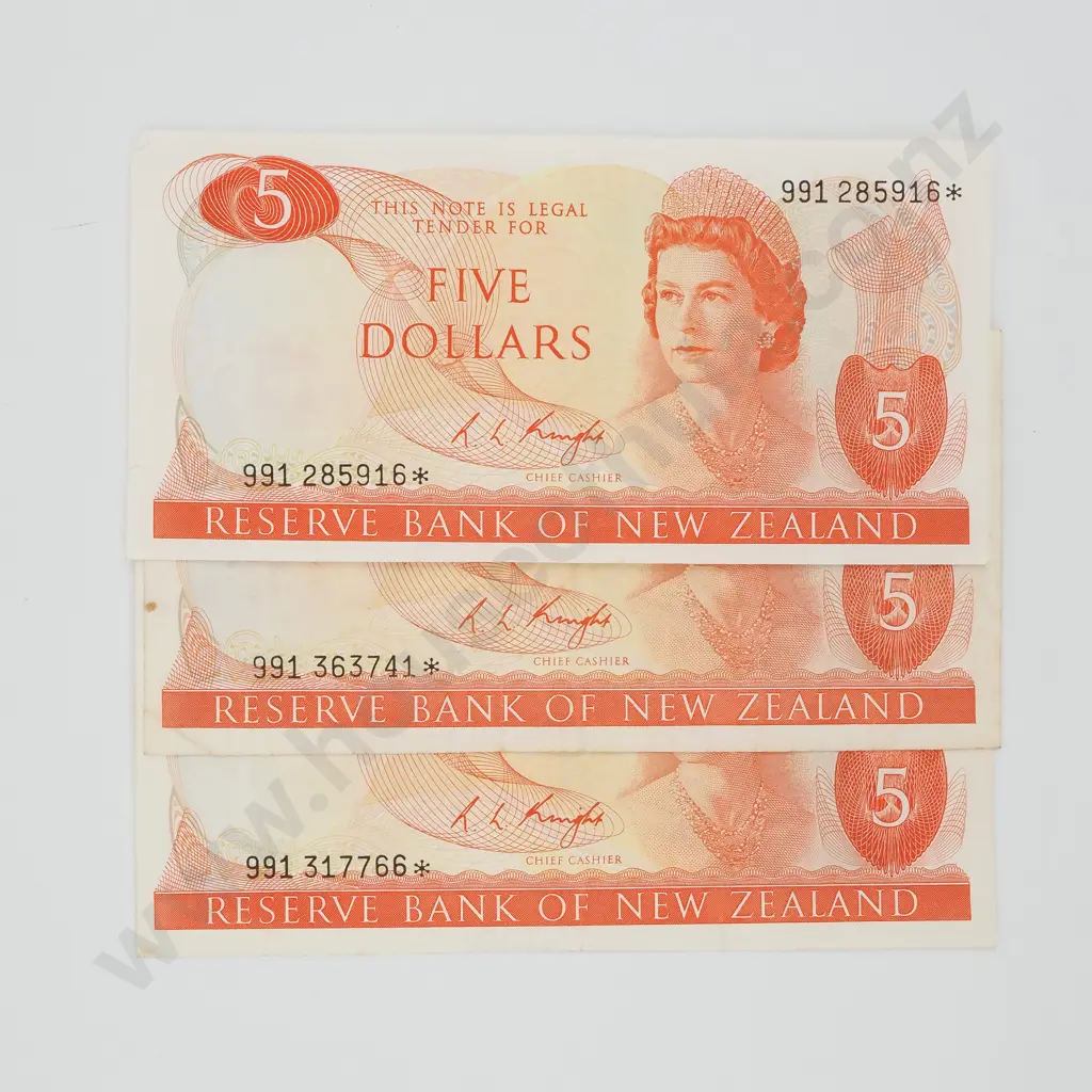 Three New Zealand Five Dollar Knight Star Banknotes Image 1++