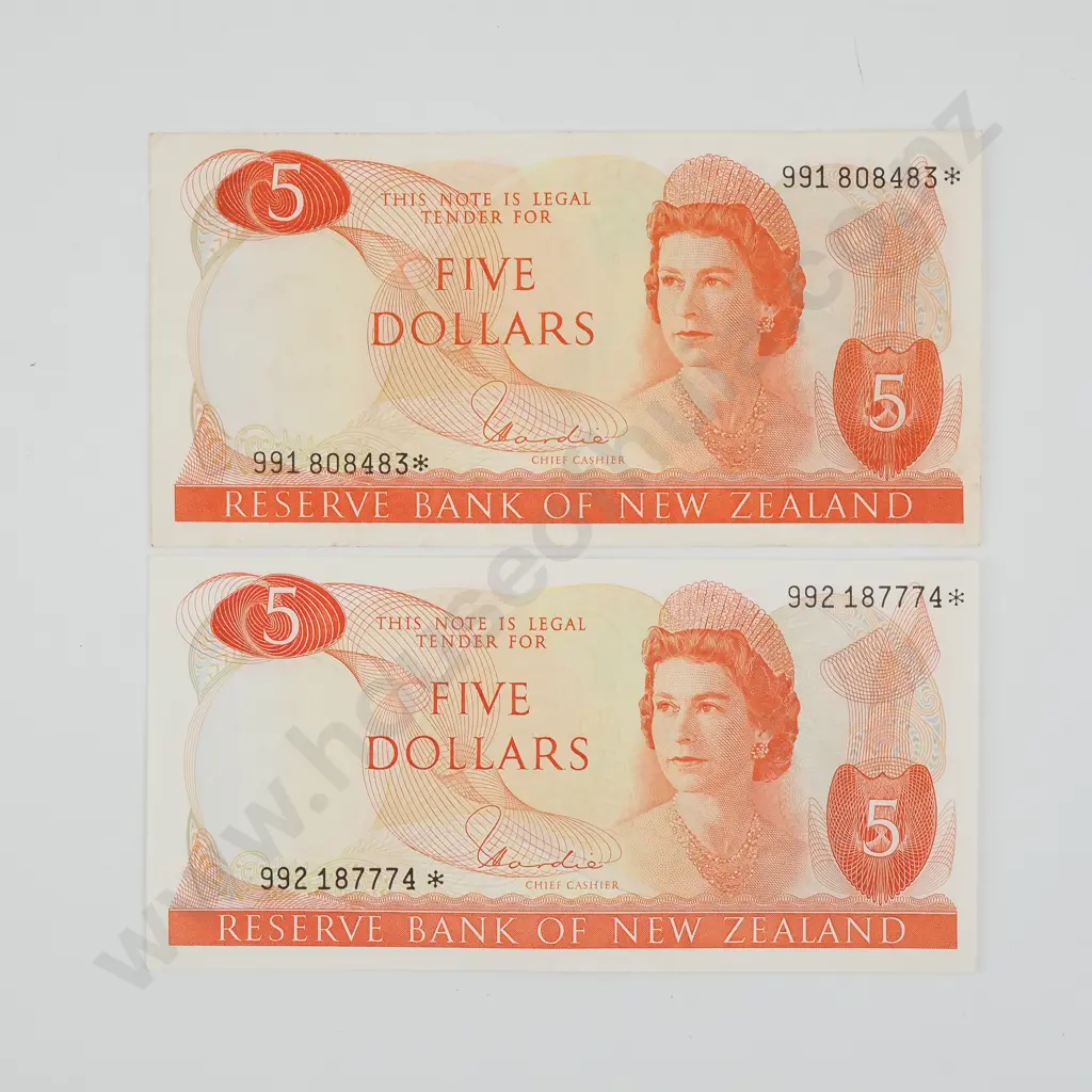 Two New Zealand Five Dollar Hardie Star Banknotes - Prefix 991 & 992  Image 1++