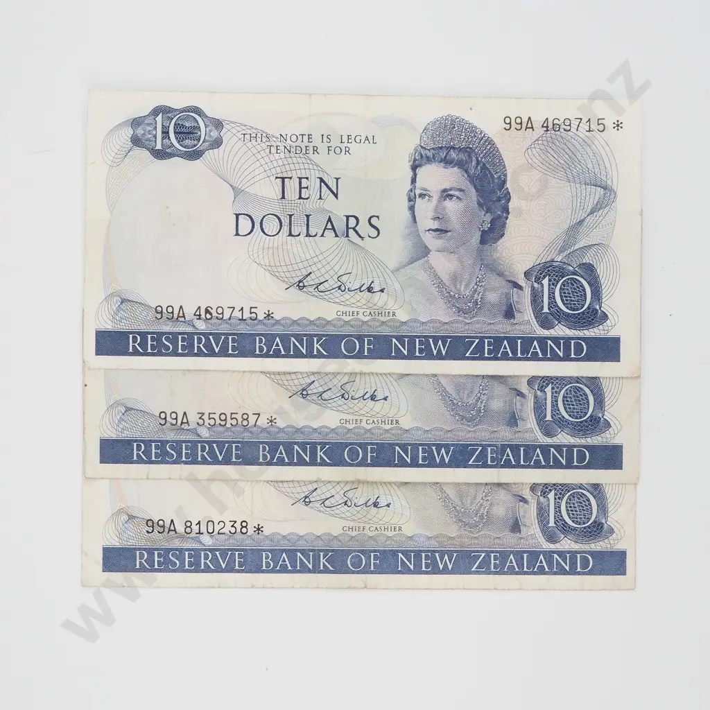 Three New Zealand Ten Dollar Wilks Star  Banknotes - Circulated  Image 1++