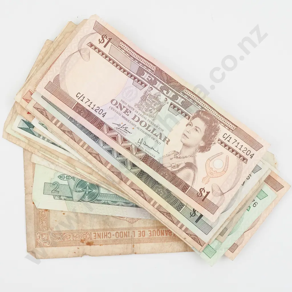 Large Assorted Lot of Pacific Island Banknotes  Image 1++