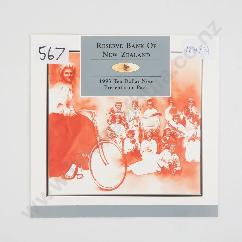 New Zealand Uncut Sheet of Two 1993 Ten Dollar Banknotes  Image 1++