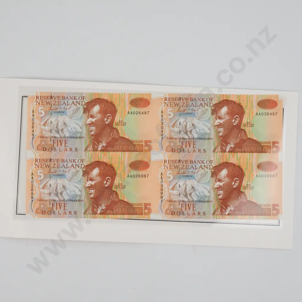 New Zealand Uncut Sheet of Four 1992 Five Dollar Banknotes  Image 1++