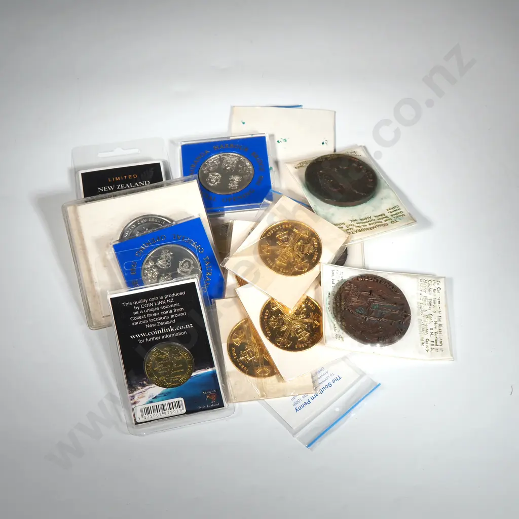 Assorted Cased New Zealand Commemoratives  Image 1++