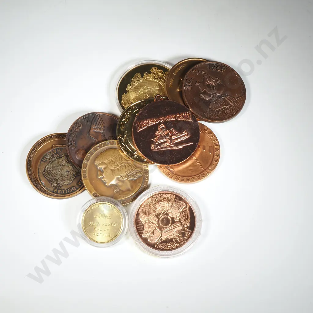 Assorted Vintage & Antique Commemorative Medals & Medallions  Image 1++