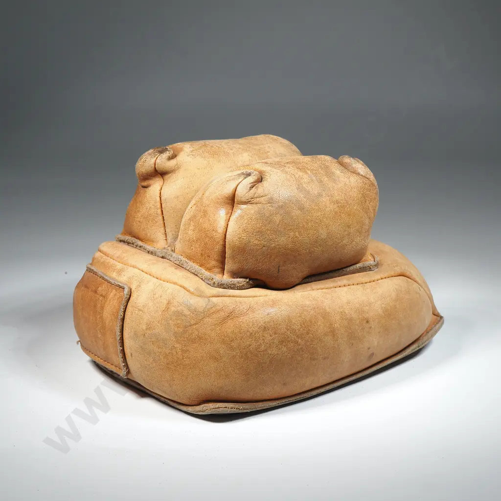 Leather Sand Weighted Rifle Stand Image 1++