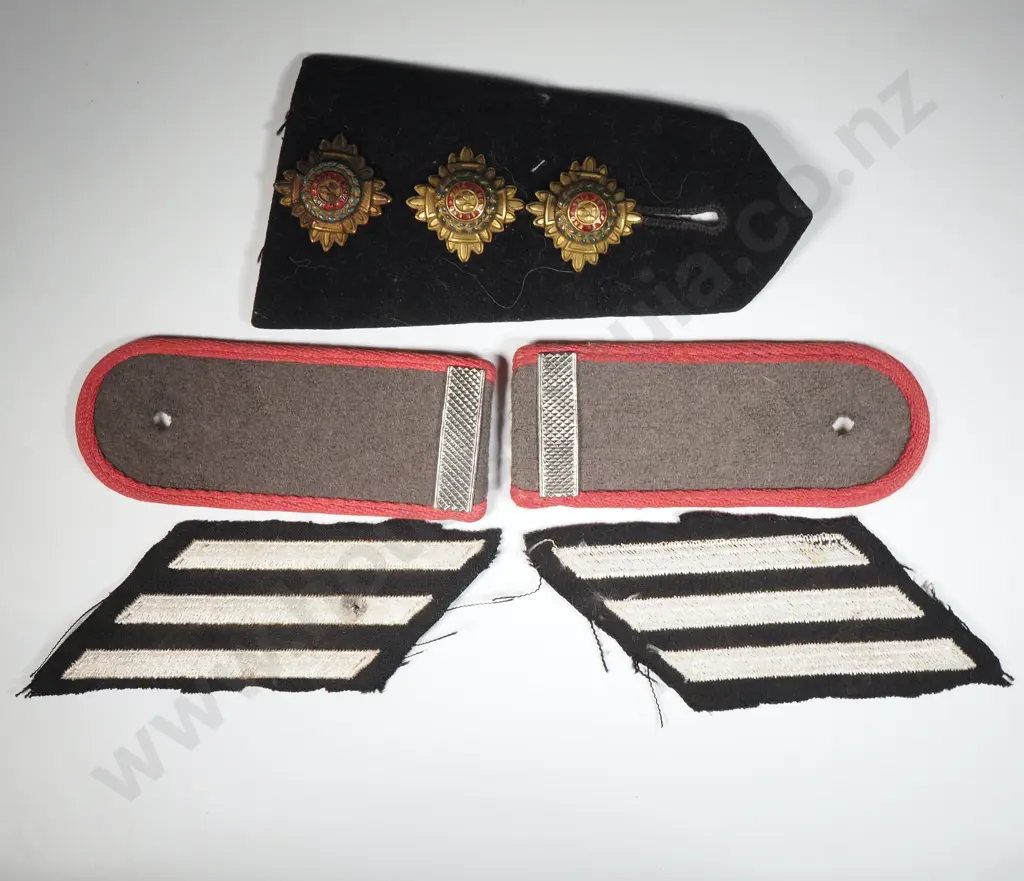 Assorted Military Shoulder Boards & Rank Cloths Image 1++