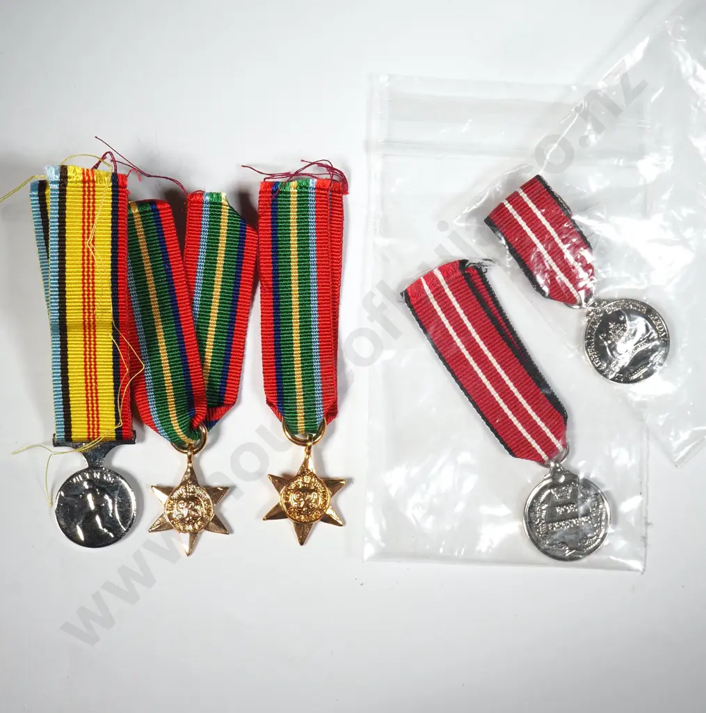 Assorted Lot of Replica Military Medal Miniatures  Image 1++