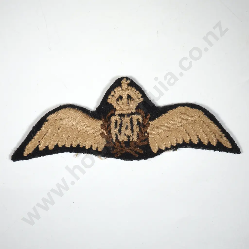 WWII RAF Cloth Pilot Wings. Image 1++