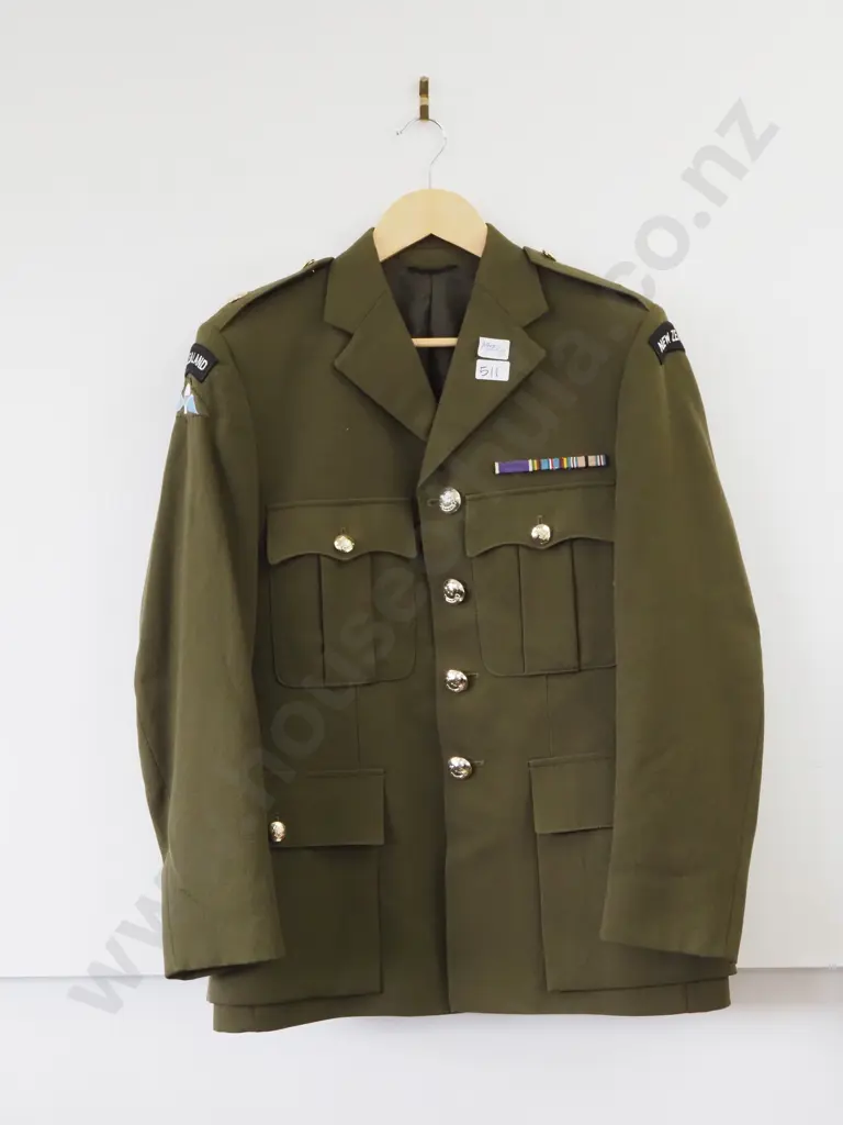 New Zealand Military Tunic w Assorted Buttons / Qualifications  Image 1++