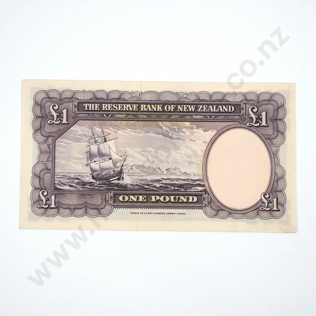 One Pound Fleming Banknote - AUNC  Image 1++
