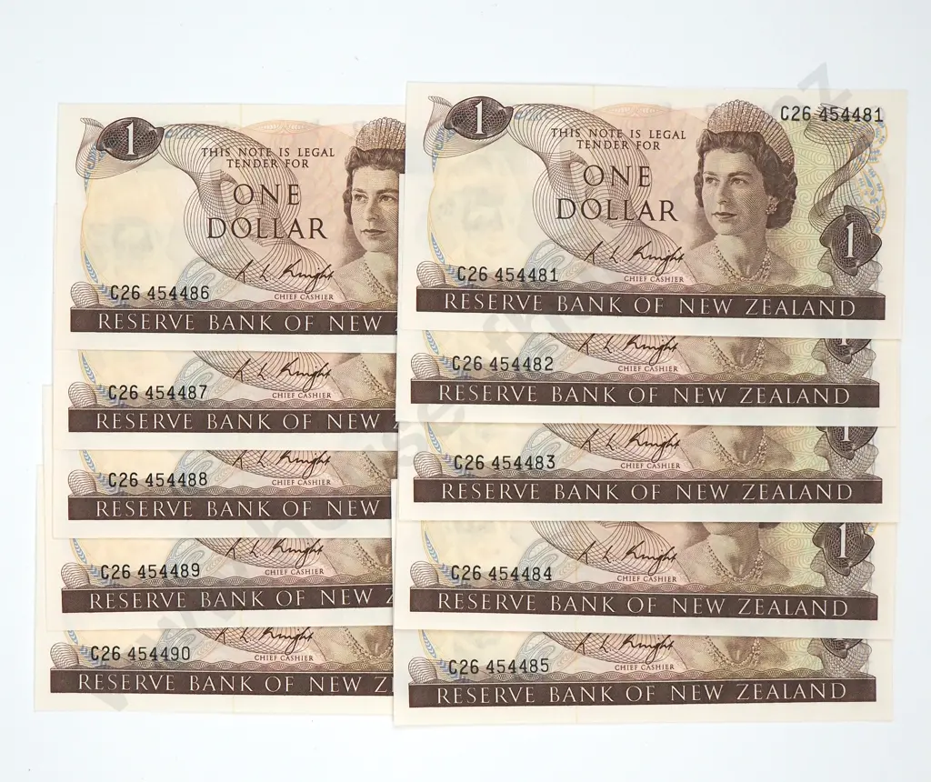 Ten Consecutive Knight One Dollar Banknotes - UNC  Image 1++