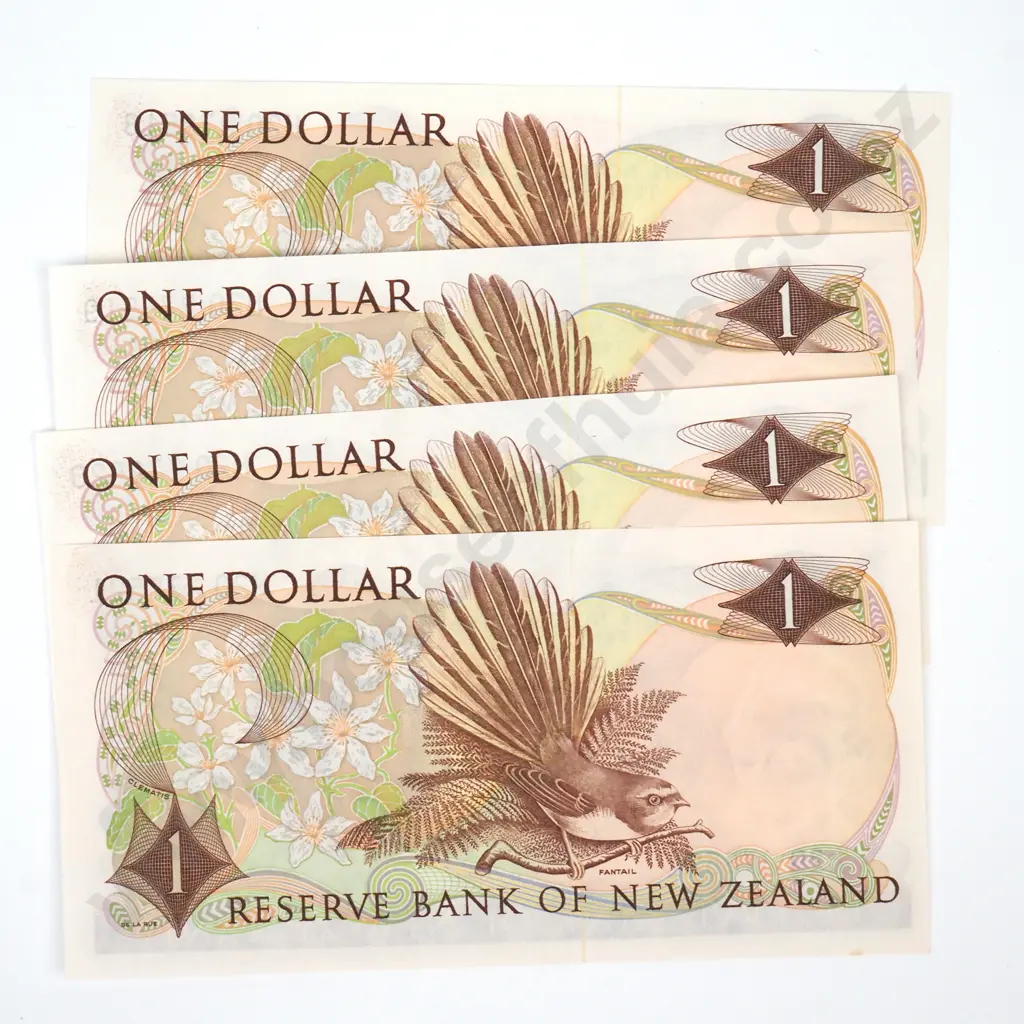 Four Consecutive One Dollar Knight Type I Banknotes - AUNC Image 1++