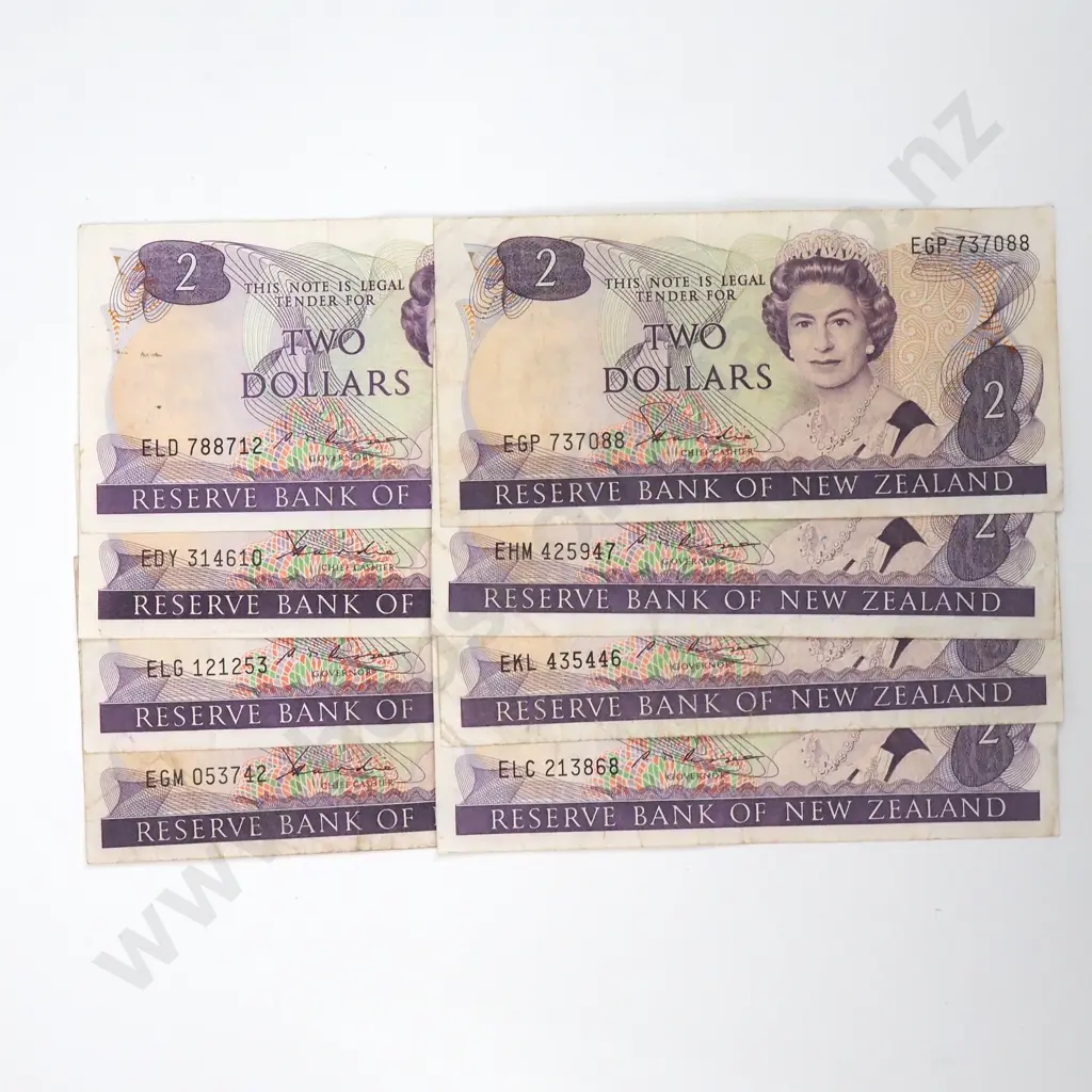 Eight New Zealand Two Dollar Banknotes  Image 1++