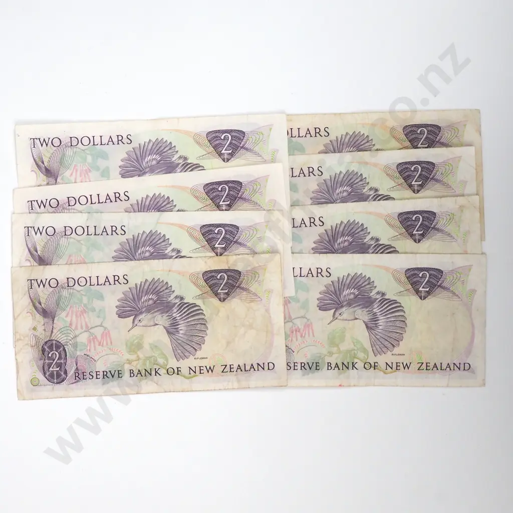 Eight New Zealand Two Dollar Banknotes  Image 1++