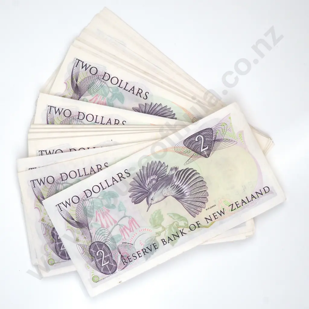 100 Consecutive Two Dollar Russell Banknotes  Image 1++