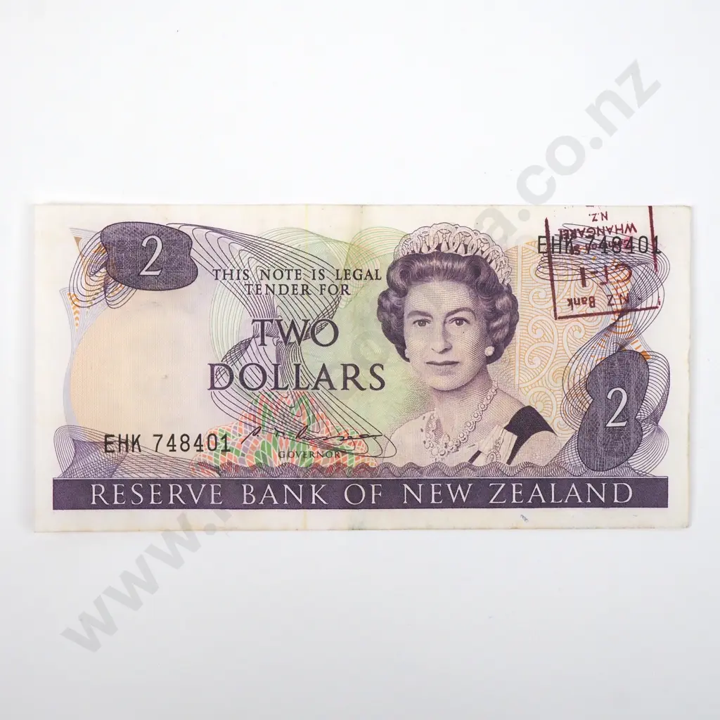 New Zealand Two Dollar Russell Banknote AUNC w Teller Stamp Image 1++
