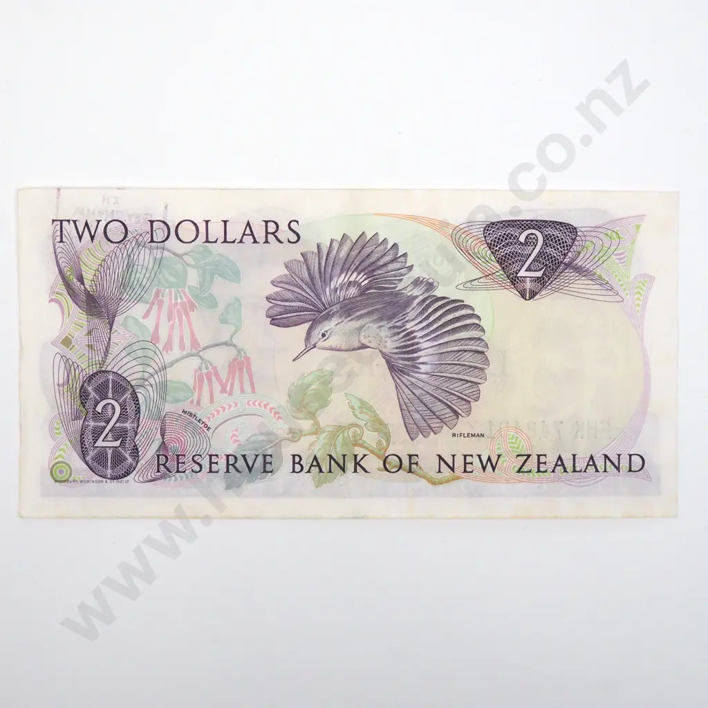 New Zealand Two Dollar Russell Banknote AUNC w Teller Stamp Image 1++