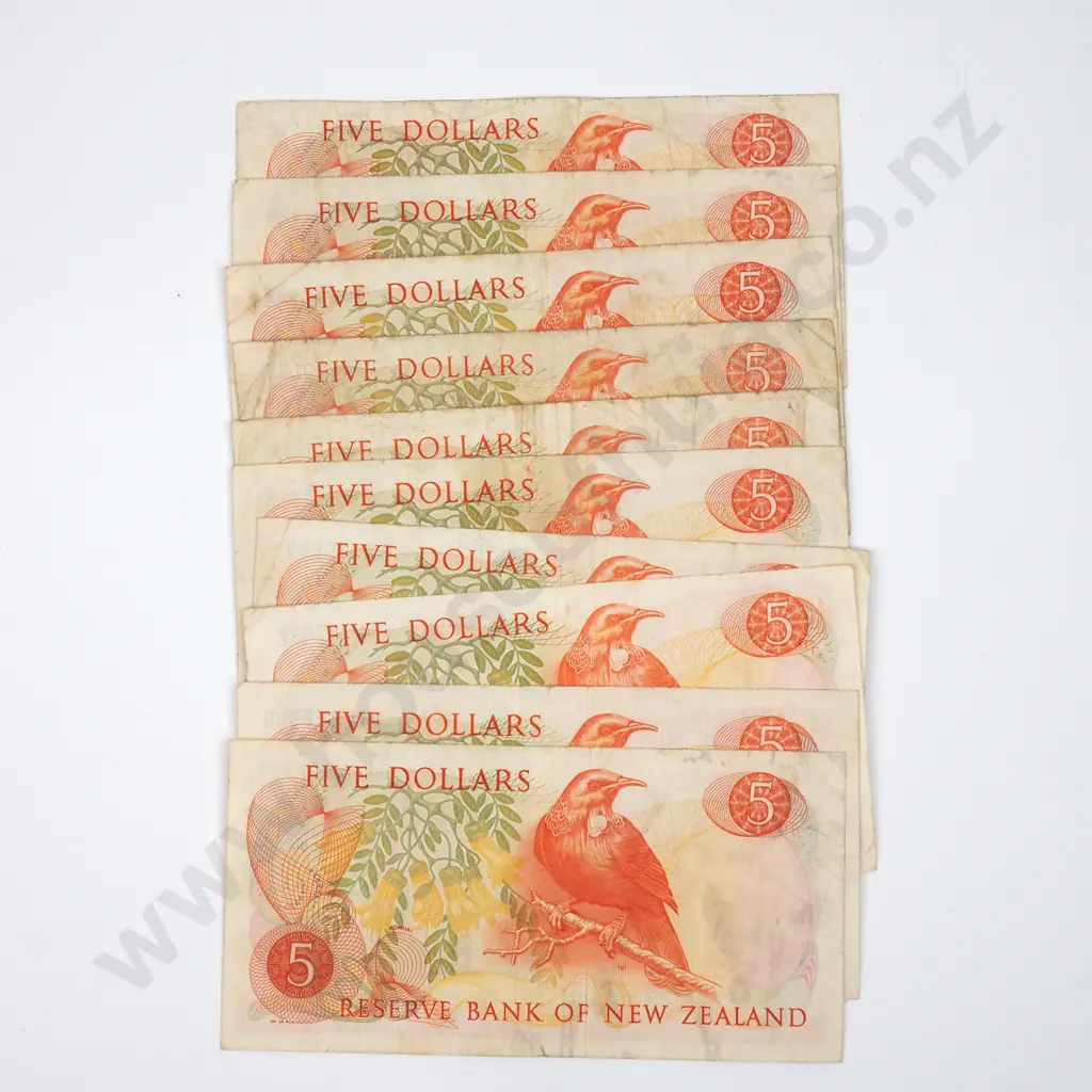 10 Five Dollar Knight Banknotes - Various Prefixes - Average Condition  Image 1++