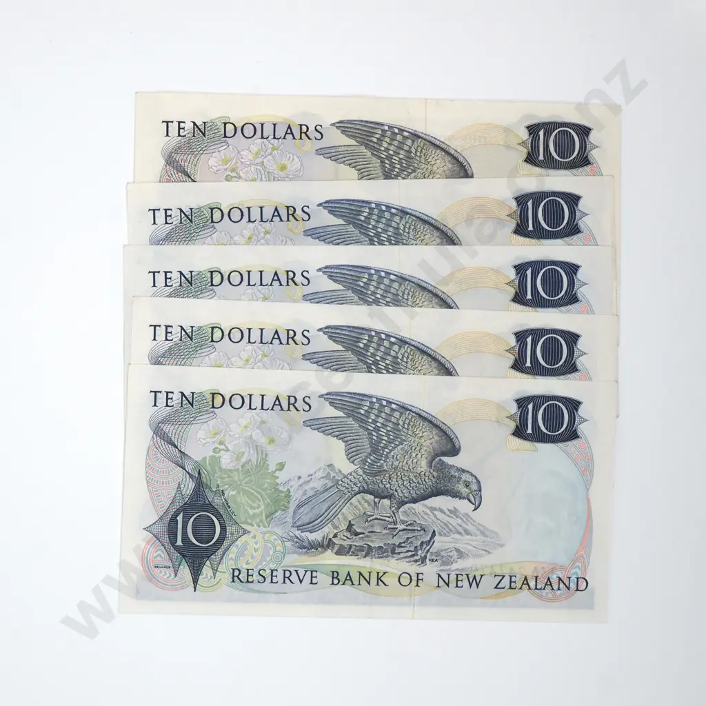 Five Ten Dollar Knight Banknotes - Various Prefixes - AUNC Total CV $875 Image 1++