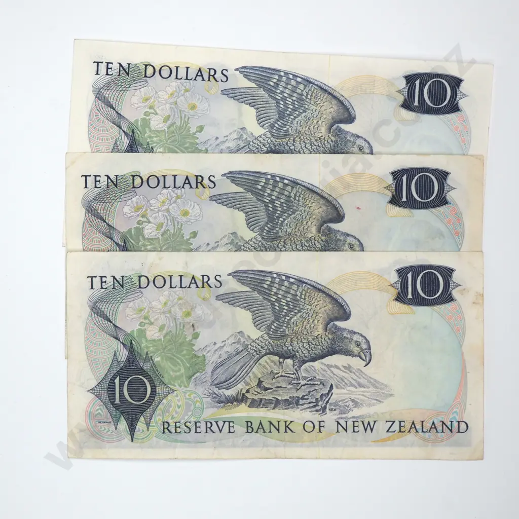 Three Ten Dollar Hardie Type I Banknotes - Various Prefixes- Fine or Better   Image 1++