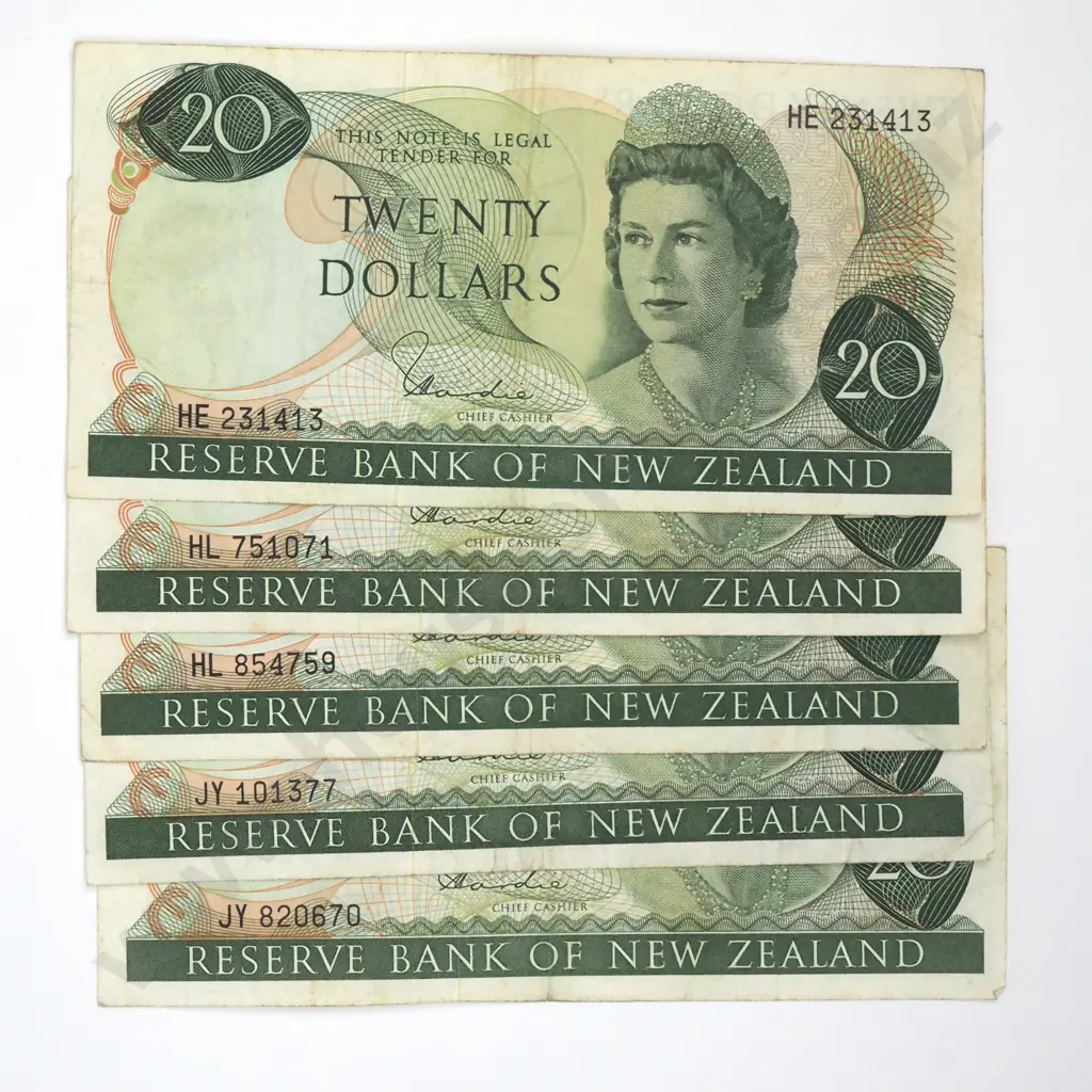 Five Twenty Dollar Hardie Type I Banknotes - Various Prefixes - Average Condition  Image 1++