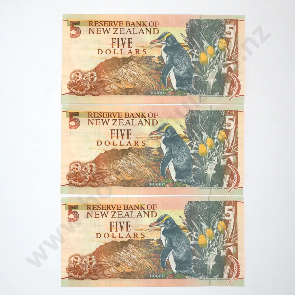 Three Five Dollar Brash Type II Banknotes - AN Prefix - UNC Total CV $75 Image 1++