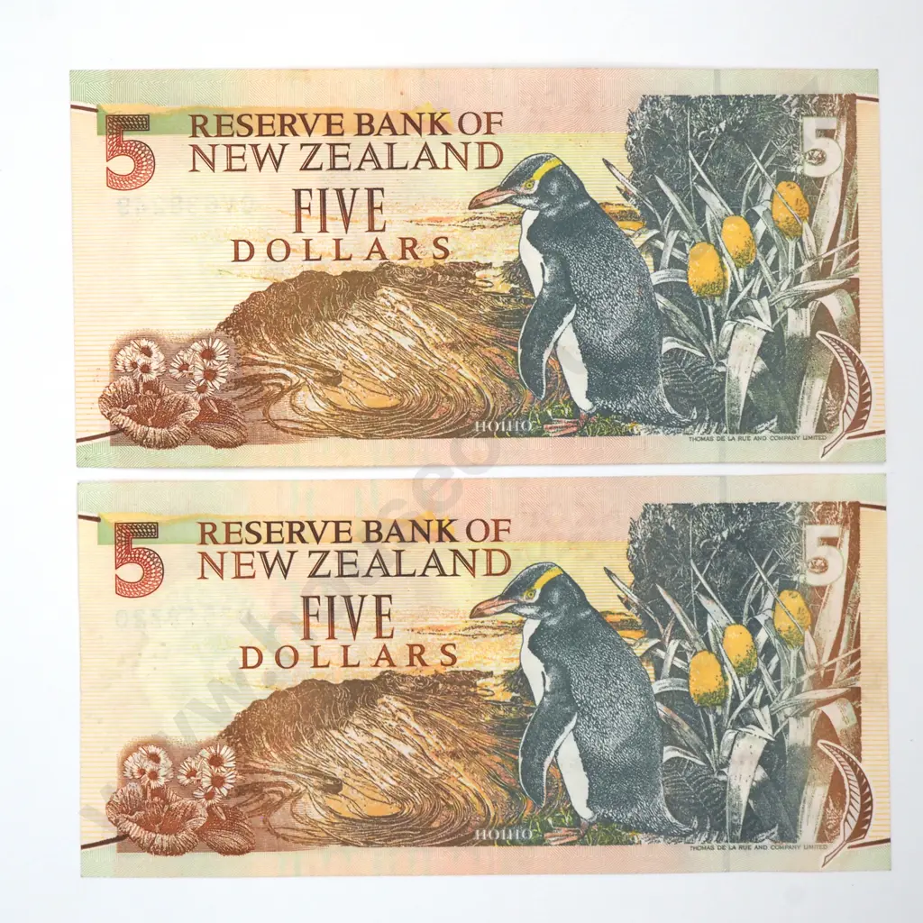 Two New Zealand Five Dollar Brash Banknotes AUNC Image 1++