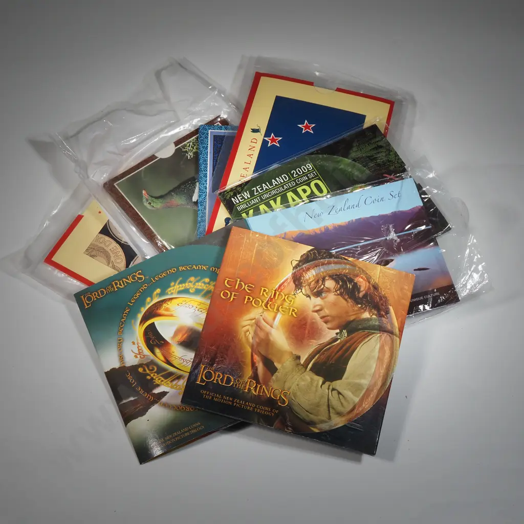 Eight New Zealand UNC Coin Sets  Image 1++